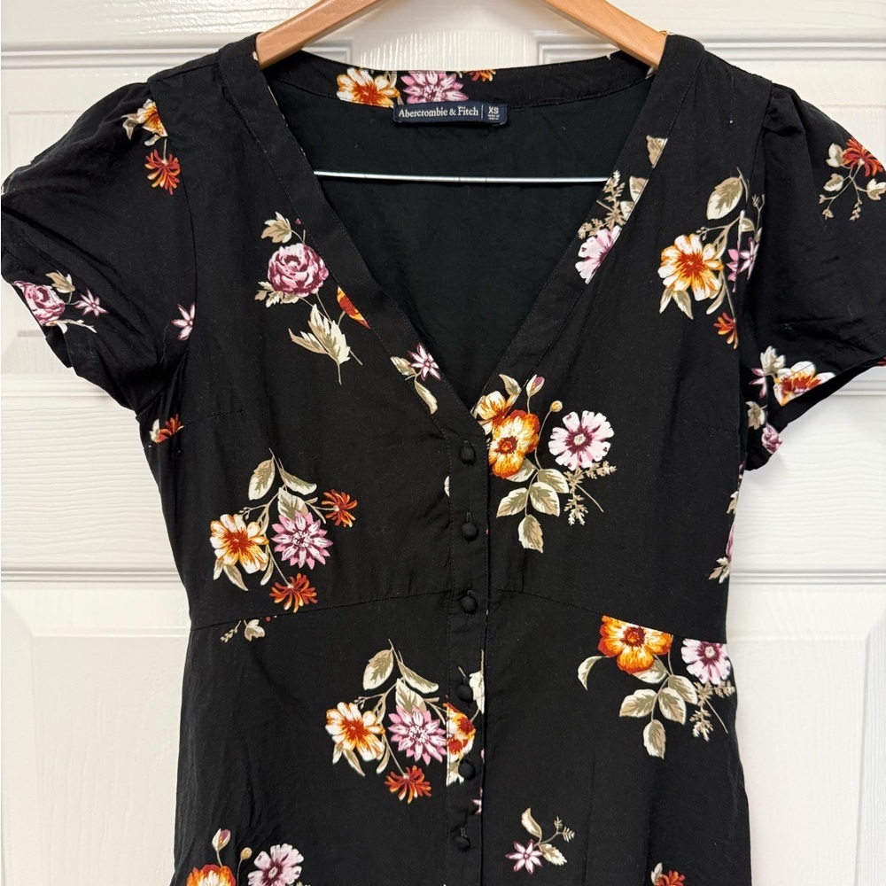 Abercrombie & Fitch Women’s Black Floral Button Up Dress Size XS - Picture 3 of 13